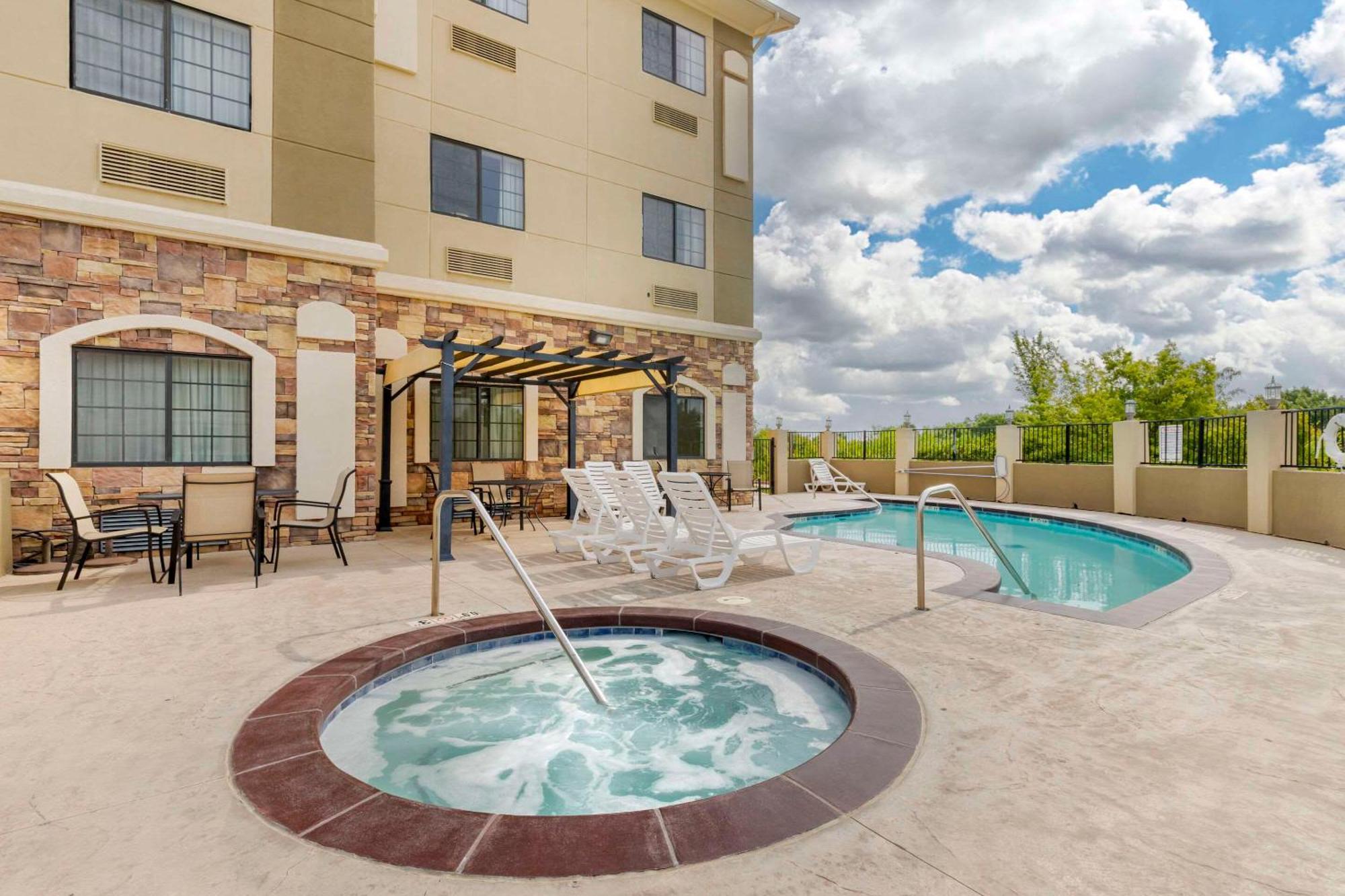 Comfort Inn & Suites Glenpool Екстериор снимка