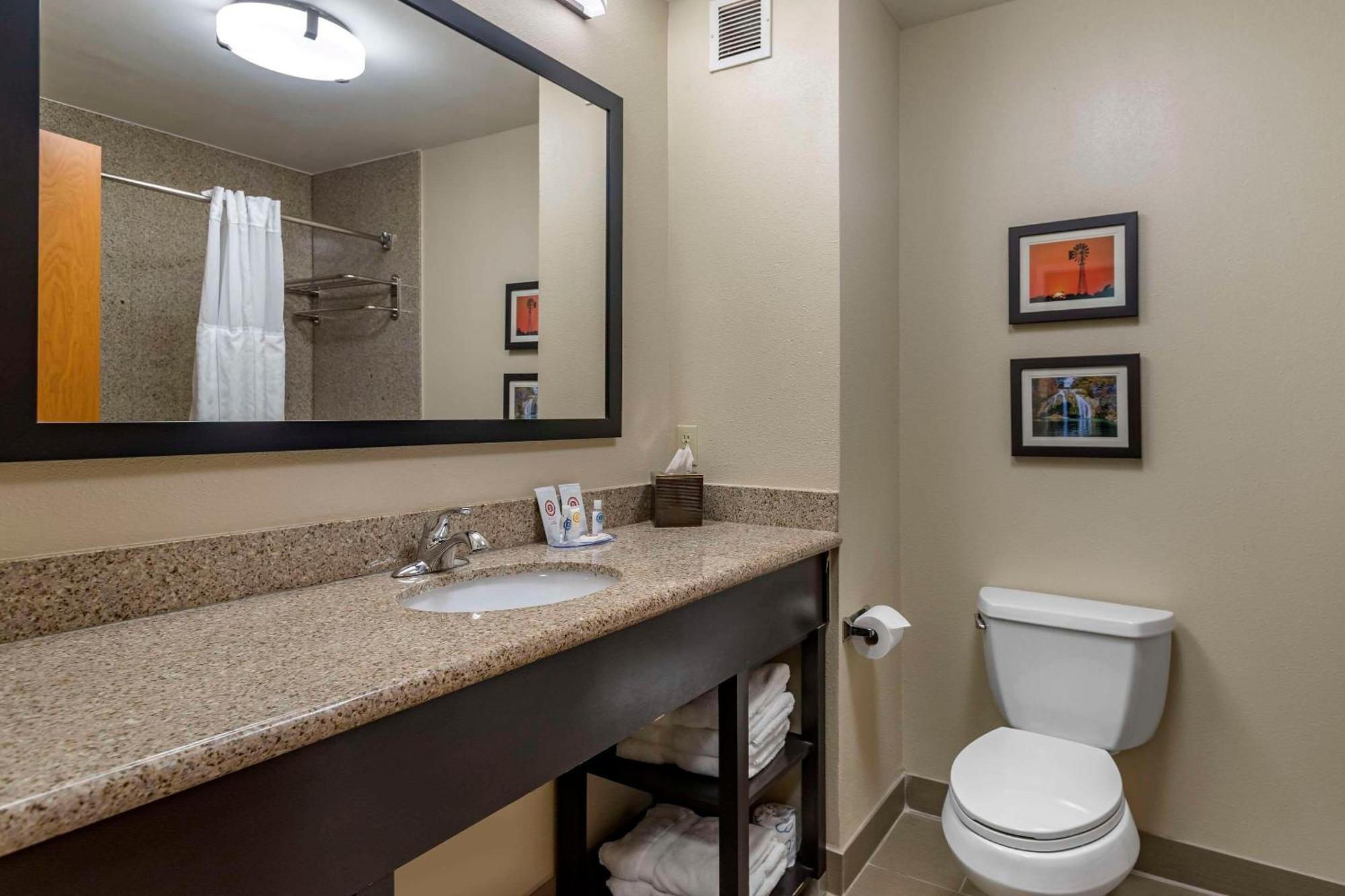 Comfort Inn & Suites Glenpool Екстериор снимка