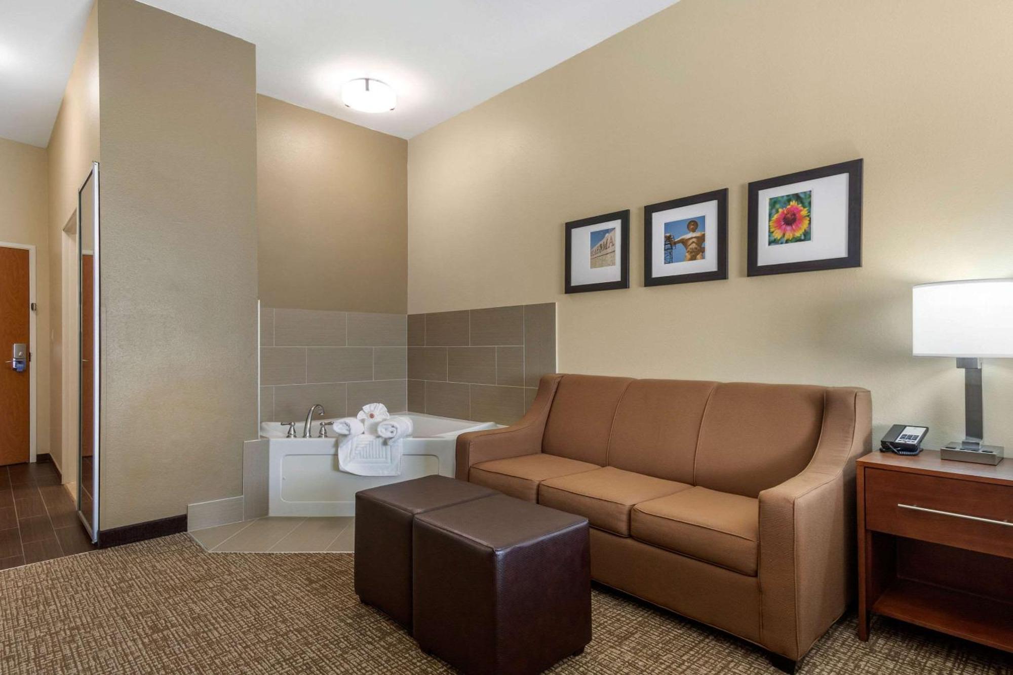 Comfort Inn & Suites Glenpool Екстериор снимка